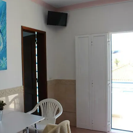 Sagres Sunny Room With Private Bathroom 300M From The Beach Exterior photo