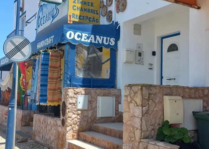Sagres Sunny Room With Private Bathroom 300M From The Beach