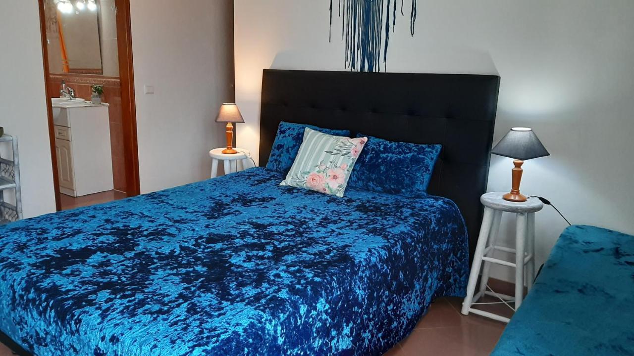 Sunny With Private Bathroom 300m From The Homestay *
