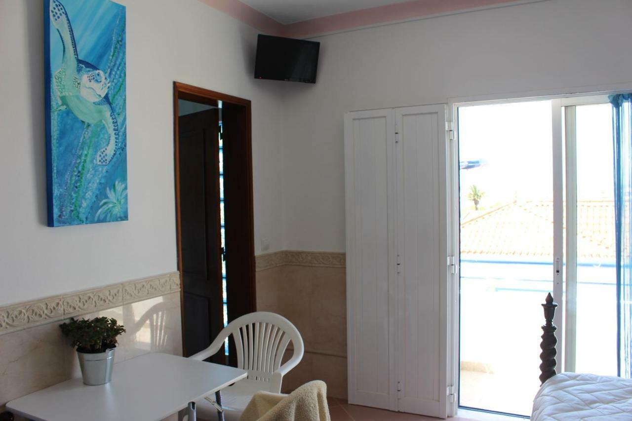 Sunny With Private Bathroom 300m From The Sagres